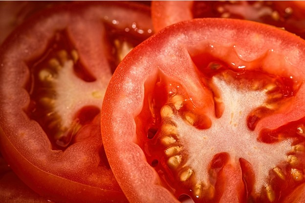 sliced-tomatoes