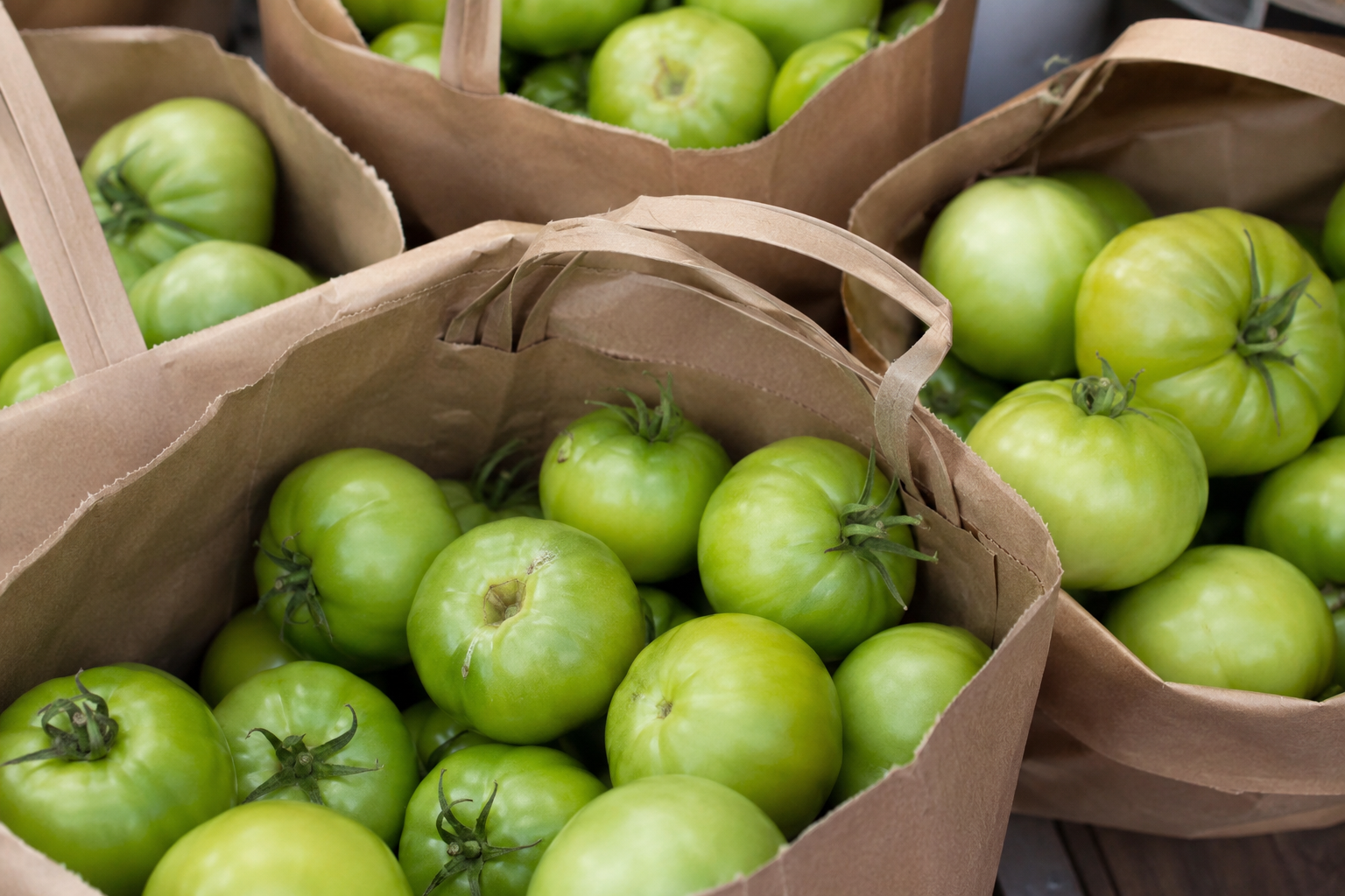 tomatoes-in-paper-bags